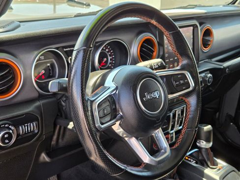 Used 2021 Jeep Gladiator Mojave AWD/4WD image 18