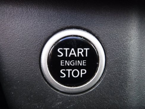 Used 2023 Nissan Rogue SV w/ SV Premium B Package image 25