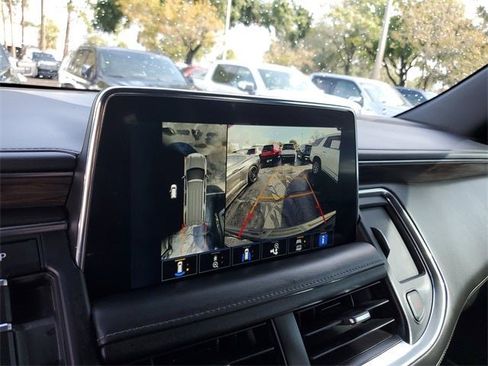 Used 2022 Chevrolet Tahoe Z71 w/ Z71 Off-Road Package image 49