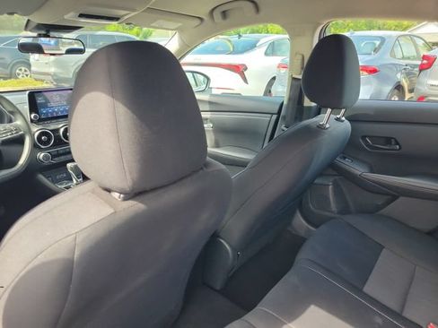 Used 2024 Nissan Sentra SV FWD image 12