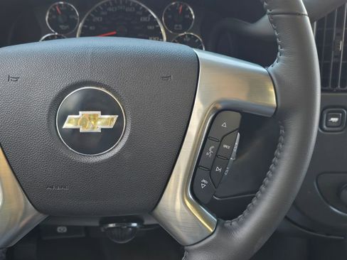 Used 2023 Chevrolet Express 3500 w/ Power Convenience Package RWD image 23