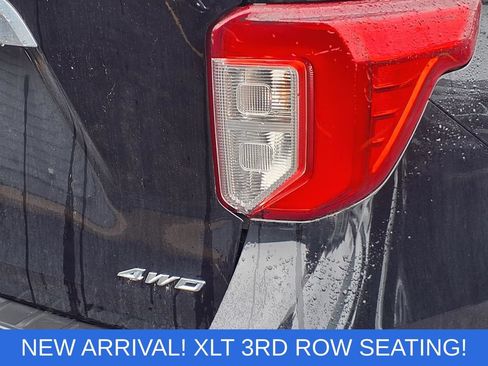 Used 2024 Ford Explorer XLT w/ Equipment Group 202A AWD/4WD image 7