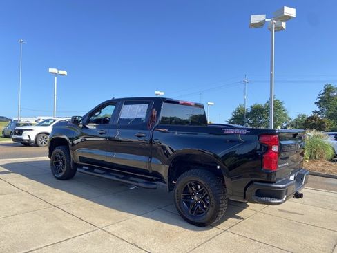 Used 2024 Chevrolet Silverado 1500 Custom Trail Boss AWD/4WD image 8
