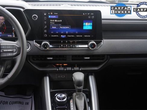 Used 2023 Chevrolet Colorado Trail Boss w/ Technology Package image 13