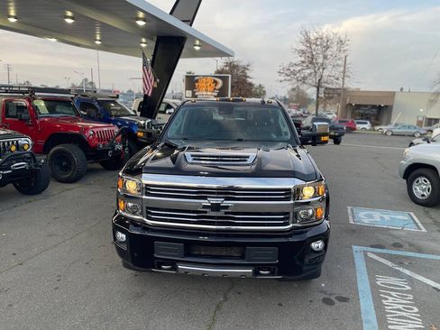 Used 2017 Chevrolet Silverado 3500 High Country w/ Duramax Plus Package AWD/4WD image 10