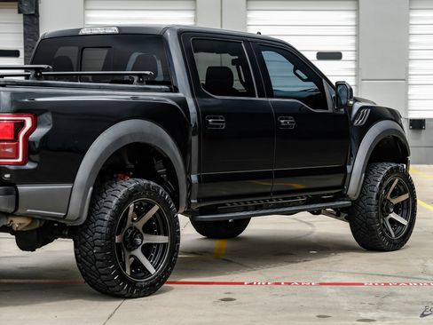 Used 2019 Ford F150 Raptor w/ Equipment Group 802A Luxury AWD/4WD image 19