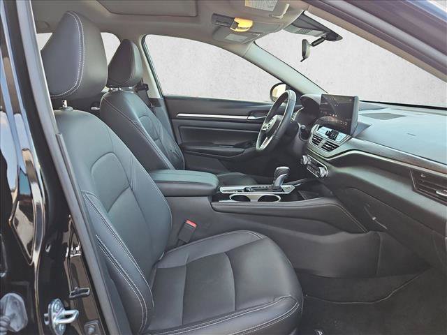 Used 2024 Nissan Altima 2.5 SL FWD image 17