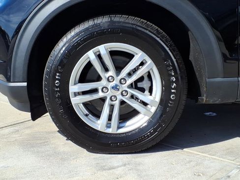 Used 2022 Ford Explorer XLT w/ Class IV Trailer Tow Package image 22