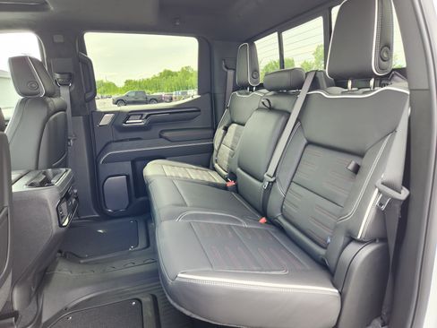 New 2026 GMC Sierra 1500 AT4X AWD/4WD image 8