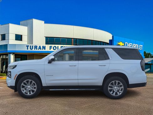 New 2026 Chevrolet Tahoe Premier RWD image 2