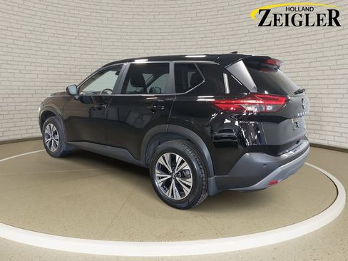 Certified 2023 Nissan Rogue SV AWD/4WD image 7