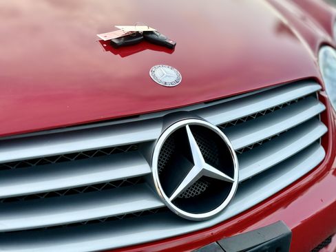 Used 2004 Mercedes-Benz SL 500 image 7