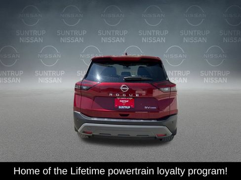Used 2023 Nissan Rogue SV AWD/4WD image 4
