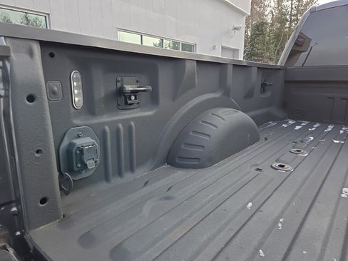 Used 2017 Ford F350 Platinum w/ Platinum Ultimate Package image 6