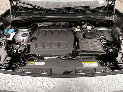 New 2026 Volkswagen Tiguan SE AWD/4WD image 16