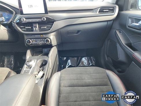 Certified 2022 Ford Escape SEL w/ SEL Stealth AWD Package image 10