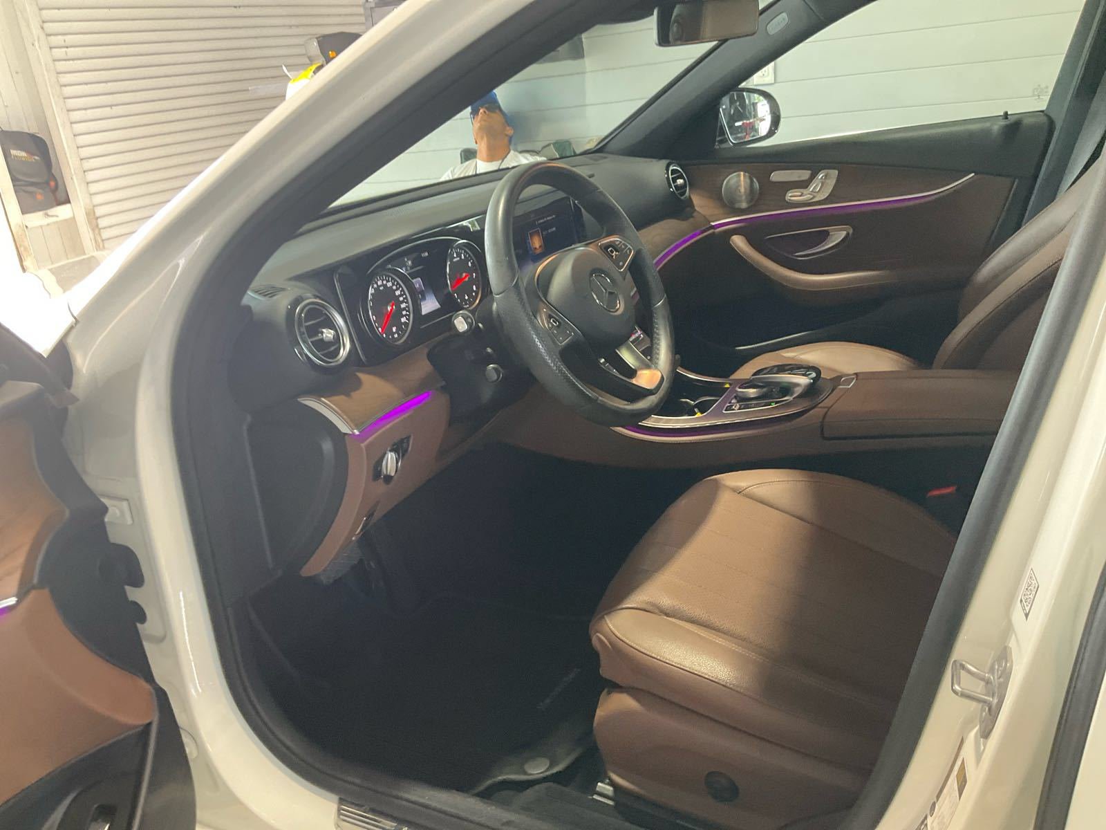 Used 2018 Mercedes-Benz E 300 image 3