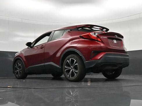 Used 2019 Toyota C-HR LE FWD image 24