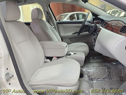 Used 2006 Chevrolet Impala LT FWD image 16