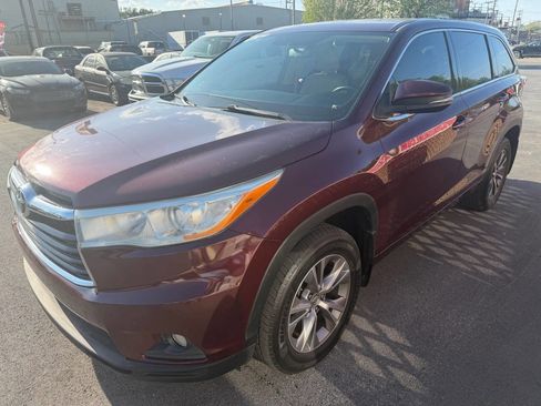 Used 2014 Toyota Highlander Plus image 4