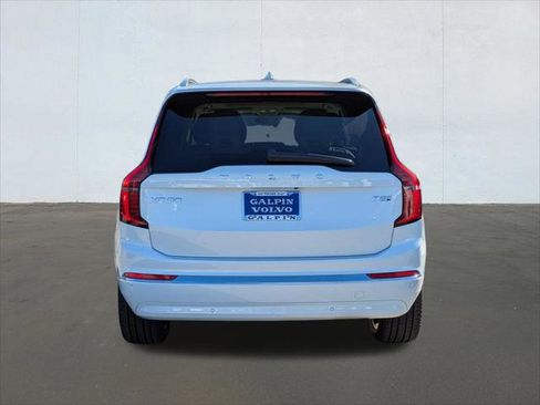 New 2026 Volvo XC90 T8 Ultra w/ Protection Package Premier image 5