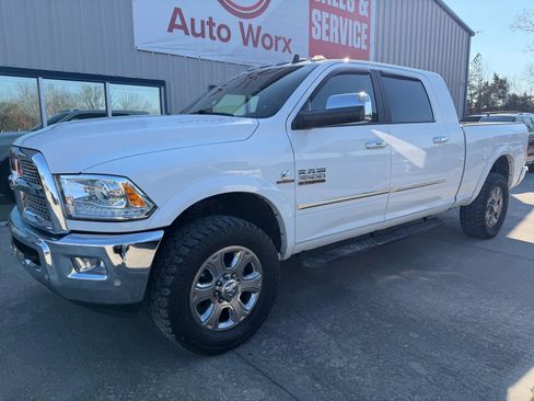 Used 2017 RAM 3500 Laramie image 18