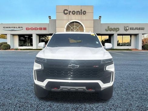 Used 2024 Chevrolet Suburban Z71 w/ Luxury Package AWD/4WD image 8