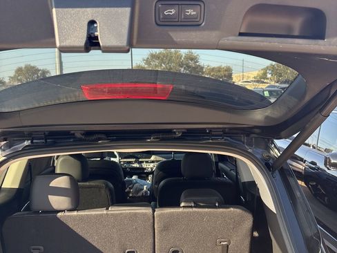 Used 2023 Kia Telluride EX w/ EX Captain's Chair Package image 20