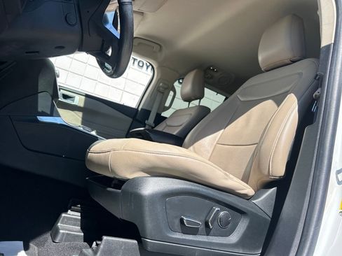 Used 2020 Ford Explorer Limited image 9