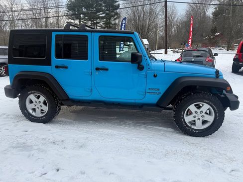Used 2017 Jeep Wrangler Unlimited Sport w/ Quick Order Package 24S image 4