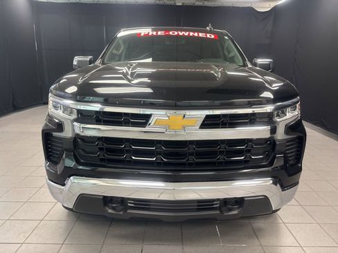 Used 2022 Chevrolet Silverado 1500 LT AWD/4WD image 9