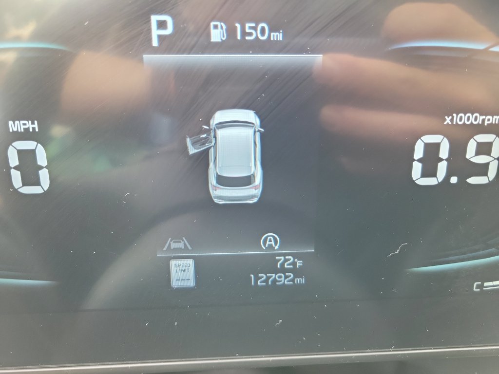 Used 2025 Kia Sportage EX w/ Premium Package FWD image 26