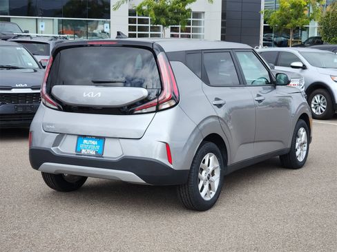 Used 2024 Kia Soul LX w/ Option Group 015 image 5