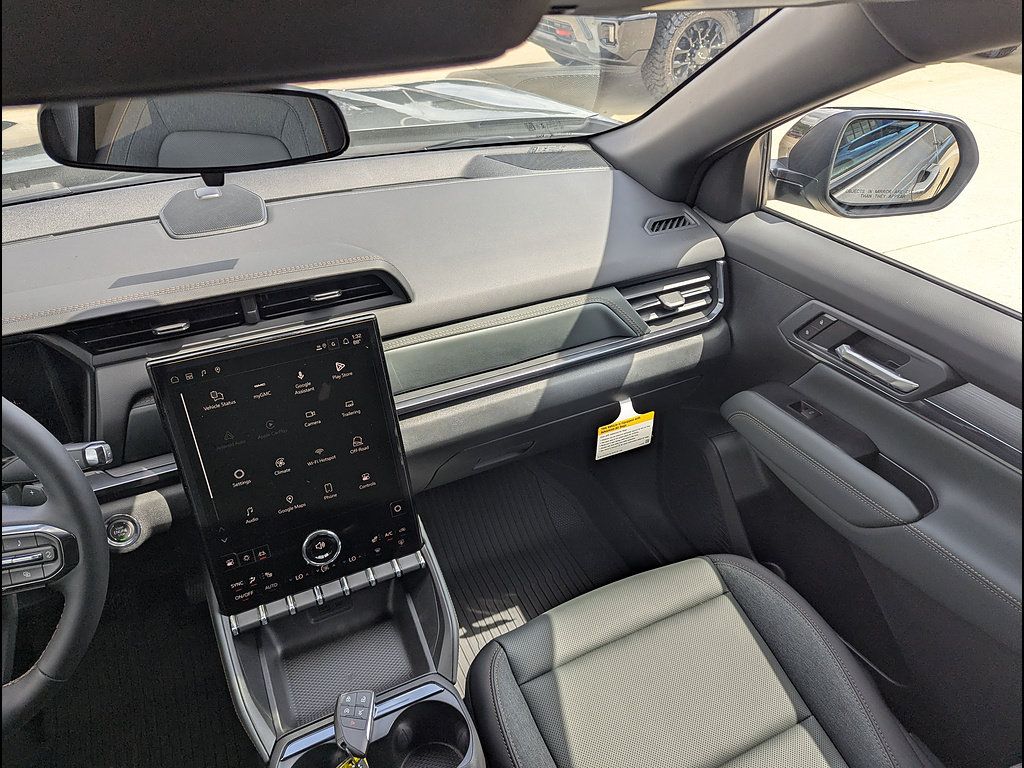 New 2027 GMC Terrain AT4 w/ LPO, Floor Liner Package AWD/4WD image 18