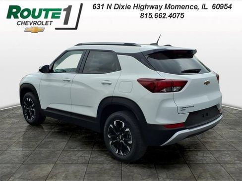 Used 2023 Chevrolet TrailBlazer LT AWD/4WD image 3
