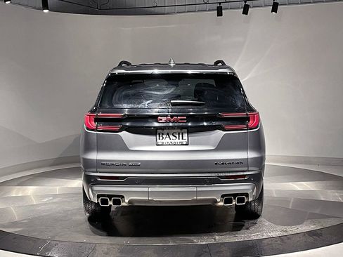 Used 2025 GMC Acadia Elevation image 13