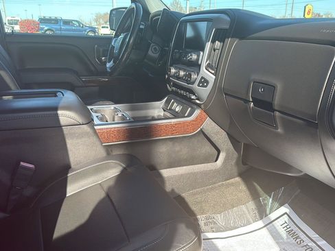 Used 2018 GMC Sierra 1500 SLT w/ SLT Premium Package image 13
