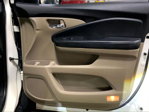 Used 2019 Honda Ridgeline RTL-E image 23