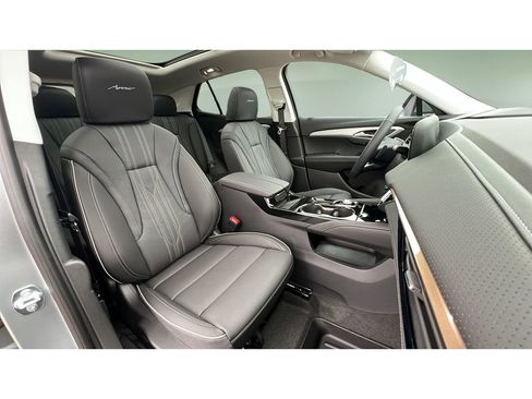Certified 2025 Buick Envision Avenir AWD/4WD image 32