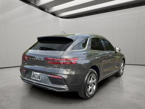 Certified 2026 Genesis GV70 2.5T AWD/4WD image 5