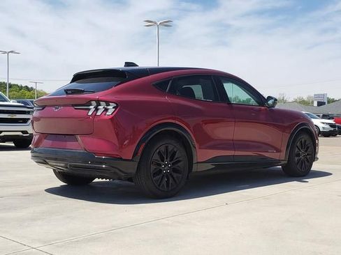 Used 2025 Ford Mustang Mach-E Premium w/ Sport Appearance Package AWD/4WD image 4