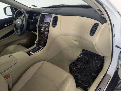 Used 2017 INFINITI QX50 2WD w/ Technology Package image 31