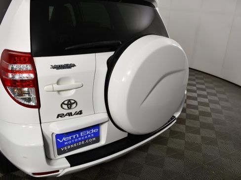 Used 2011 Toyota RAV4 2WD w/ Upgrade Value Pkg image 15