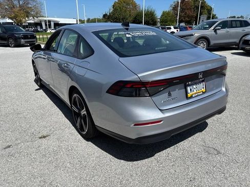 Used 2026 Honda Accord SE image 6