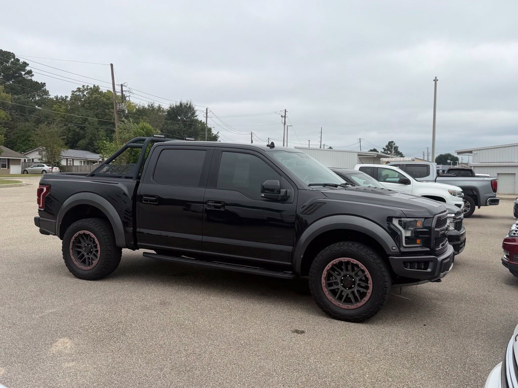Used 2019 Ford F150 Raptor w/ Equipment Group 802A Luxury AWD/4WD image 2