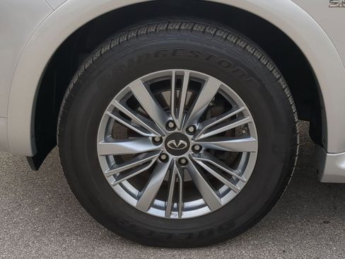 Used 2019 INFINITI QX80 Luxe AWD/4WD image 9