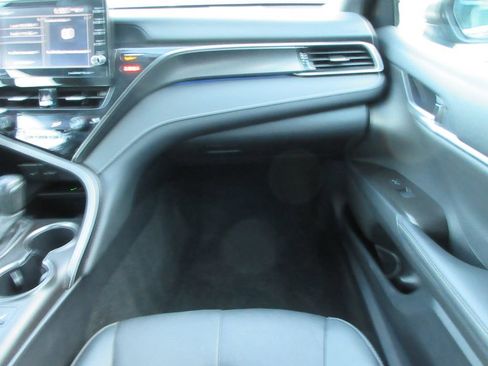Used 2024 Toyota Camry XSE FWD image 16
