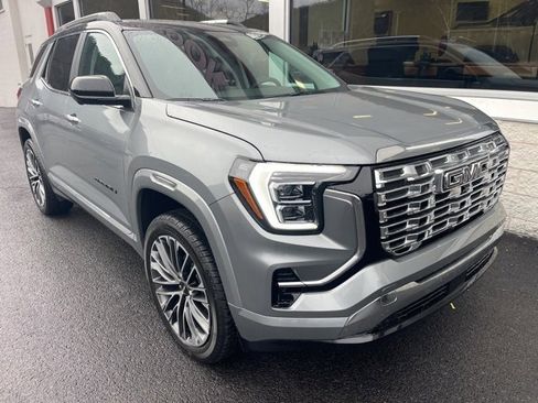 New 2026 GMC Terrain Denali w/ LPO, Black Badging Package image 2
