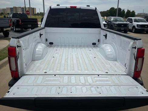 Used 2022 Ford F250 Lariat w/ Tremor Off-Road Package AWD/4WD image 10