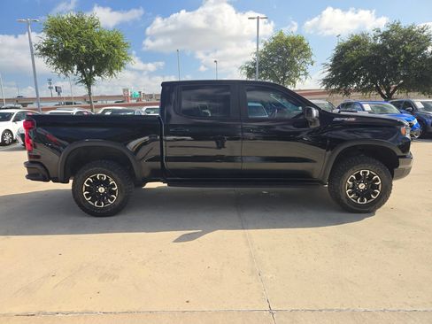 Used 2024 Chevrolet Silverado 1500 ZR2 w/ Technology Package AWD/4WD image 2